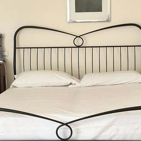 S287 - Sirolo, Con Giardino Vicino Al Centro