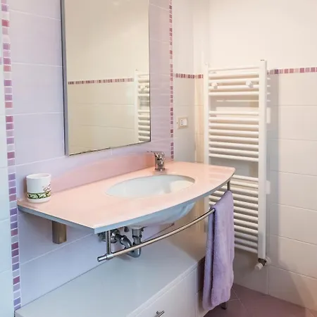 Апартаменты S287 - Sirolo, Con Giardino Vicino Al Centro Сироло